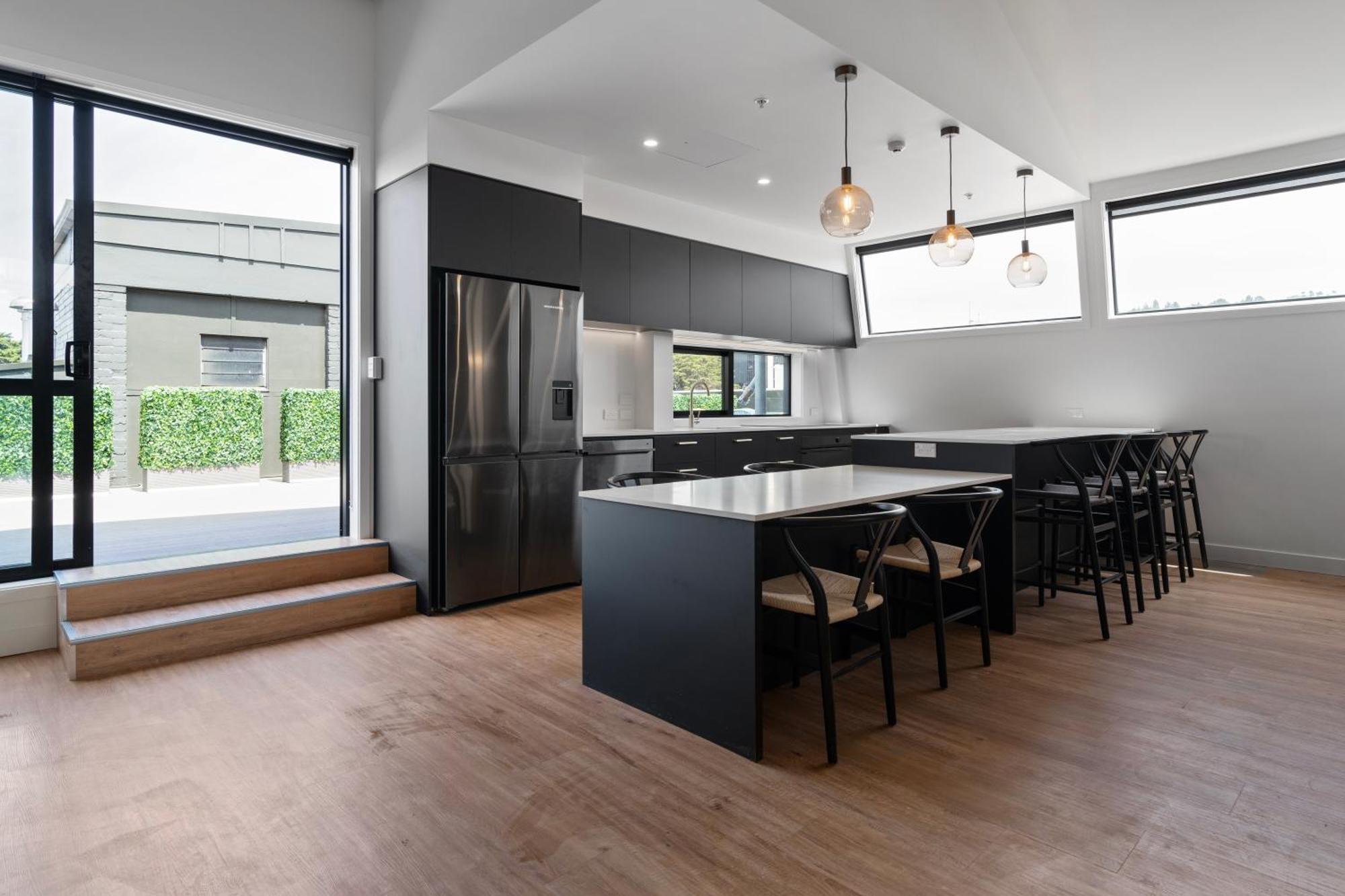 Отель The Chamberson Дьюндин Экстерьер фото The kitchen at the 2018-built house