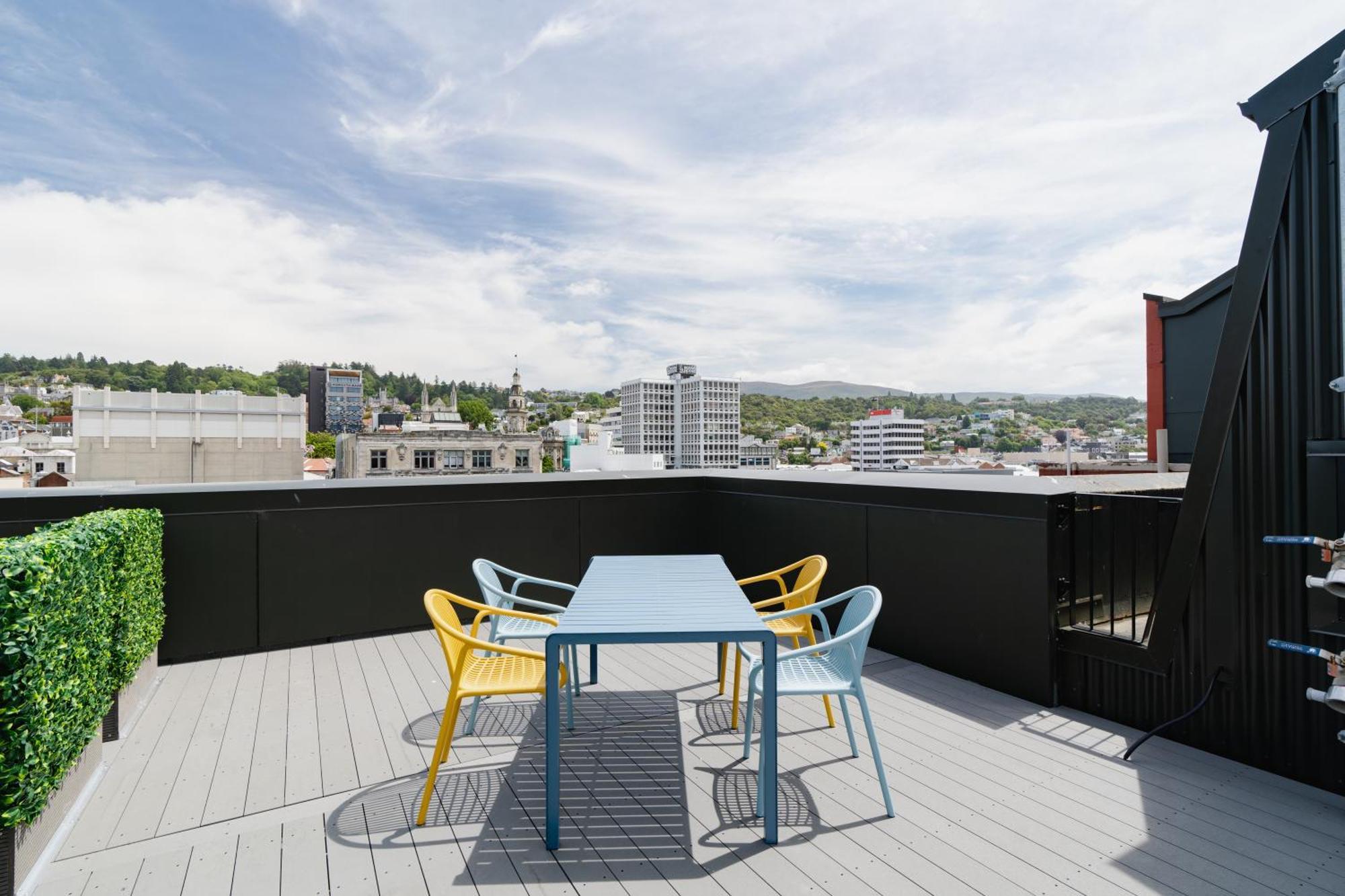 Отель The Chamberson Дьюндин Экстерьер фото Rooftop terrace